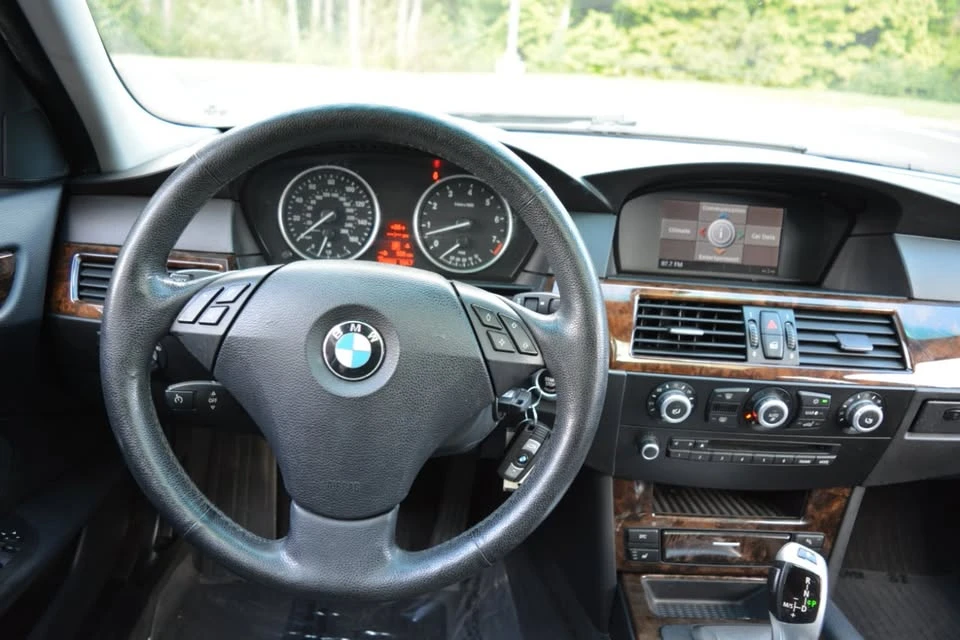 2008 BMW E60 5 Series Sedan - Image 11 of 20