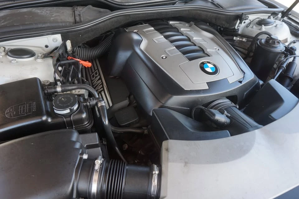 2008 BMW E65/E66 7 Series - Image 16 of 17