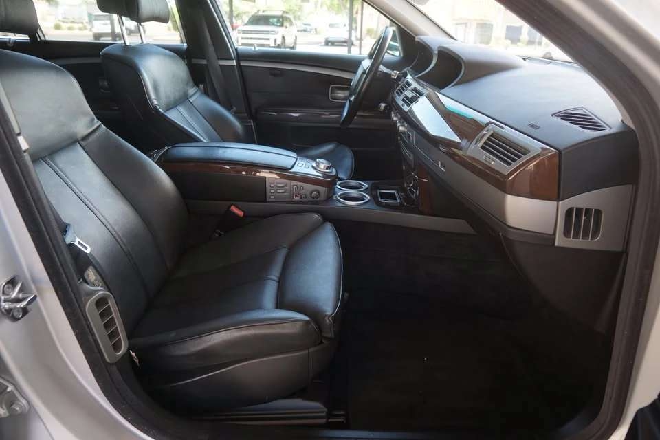 2008 BMW E65/E66 750i & 760i Sedan - Image 13 of 18