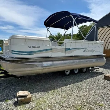 2008 Bentley 200 Pontoon Boat
