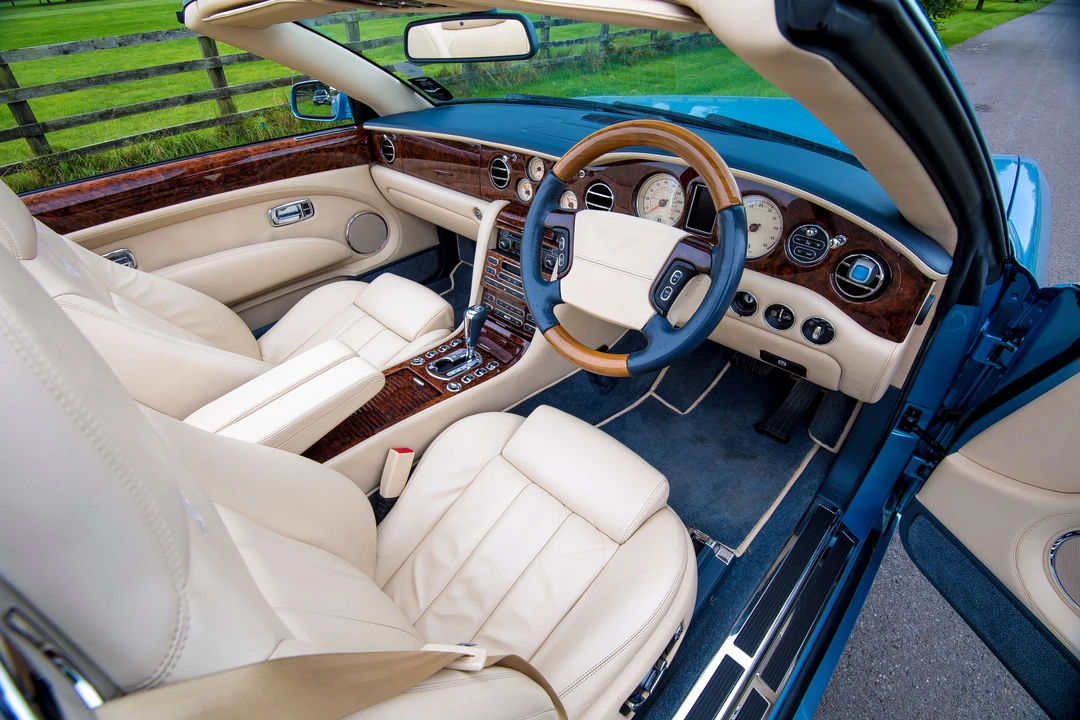 2008 Bentley Azure 2nd Gen - Image 9 of 31