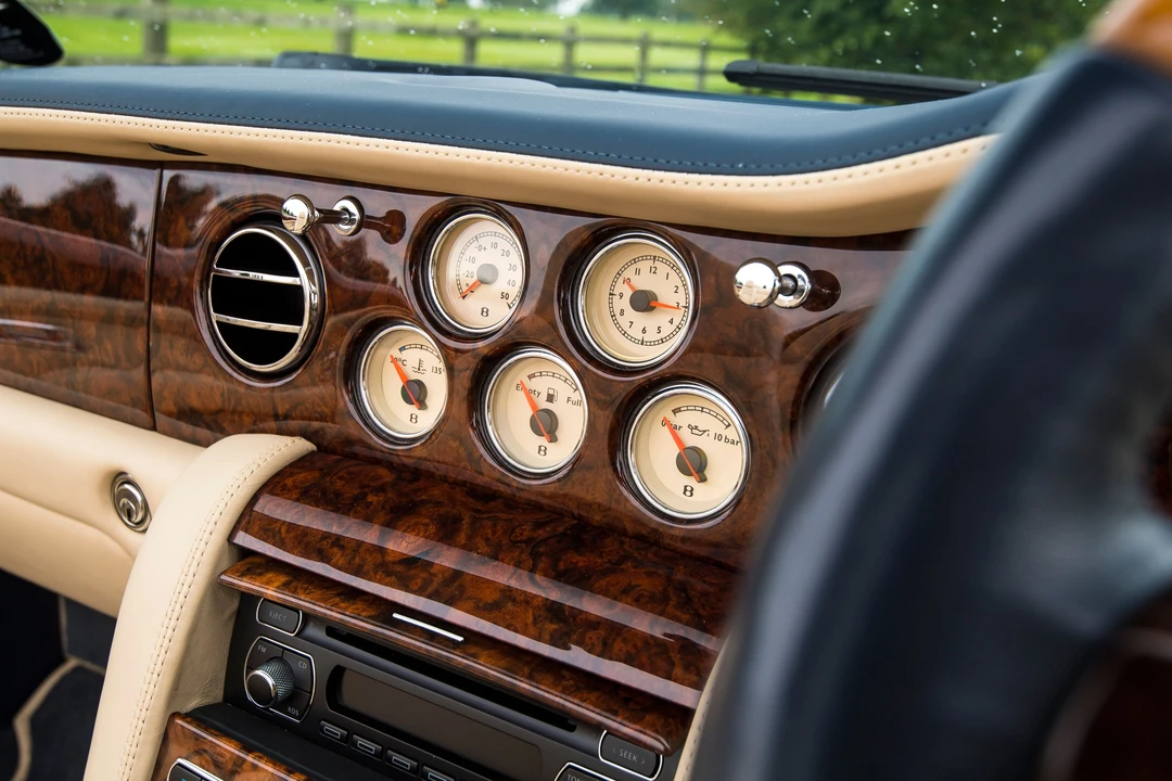 2008 Bentley Azure 2nd Gen - Image 13 of 31