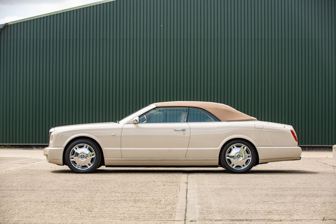 2008 Bentley Azure 2nd Gen - Image 9 of 31