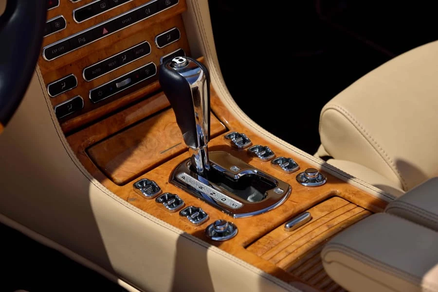 2008 Bentley Azure 2nd Gen - Image 8 of 12