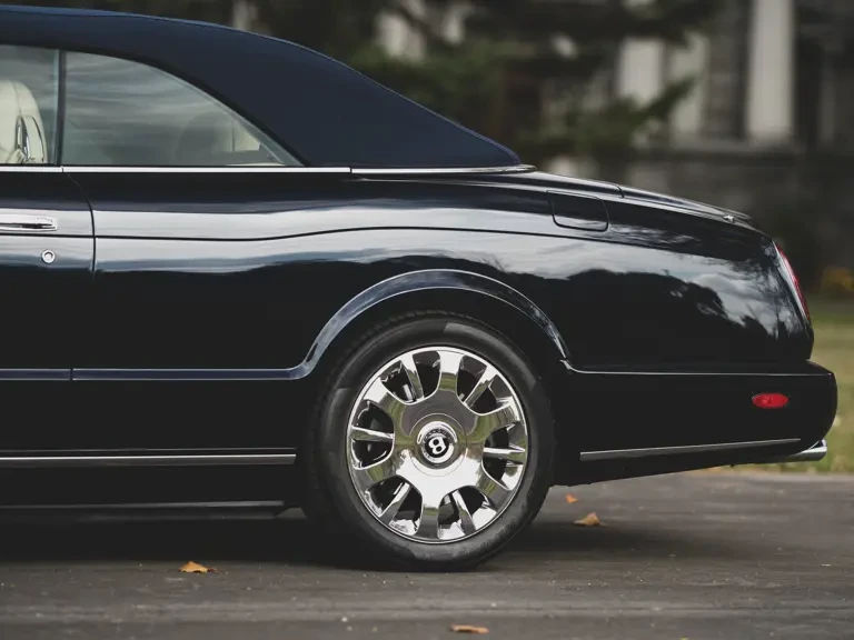 2008 Bentley Azure 2nd Gen - Image 11 of 31