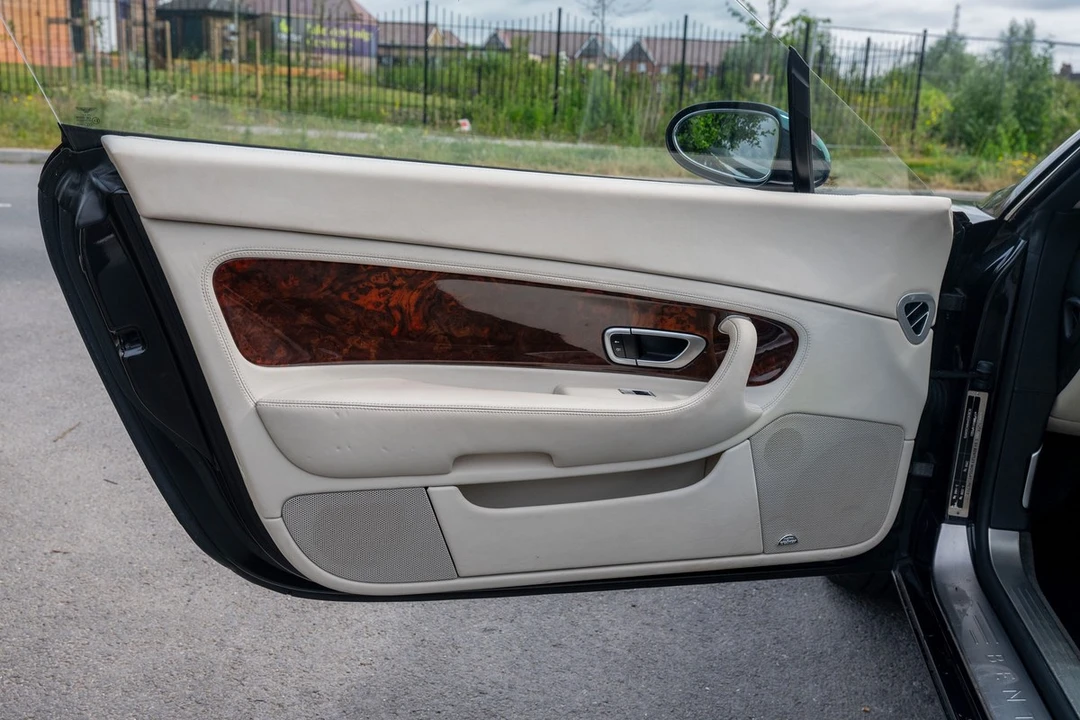 2008 Bentley Continental GTC - Image 25 of 30
