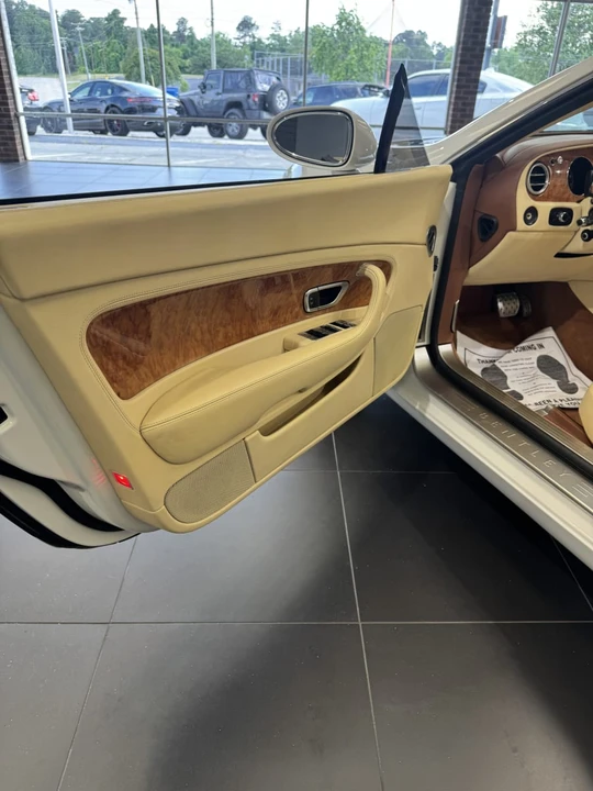 2008 Bentley Continental GTC - Image 10 of 17