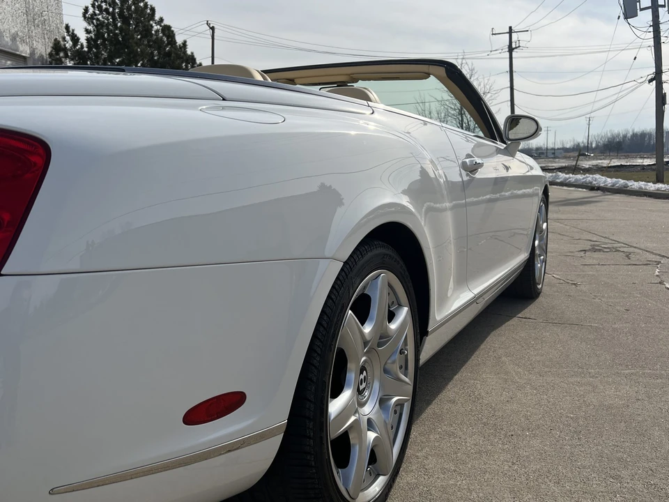 2008 Bentley Continental GTC - Image 16 of 31