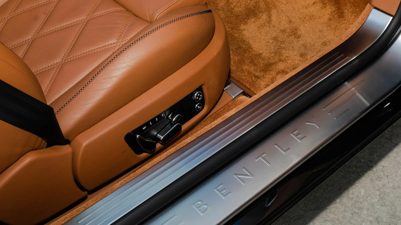2008 Bentley Continental GTC - Image 17 of 31