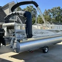 2008 Bentley Cruise Pontoon 220