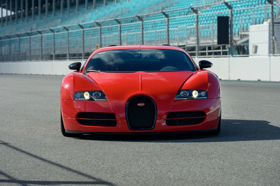 2008 Bugatti Veyron - Image 5 of 31
