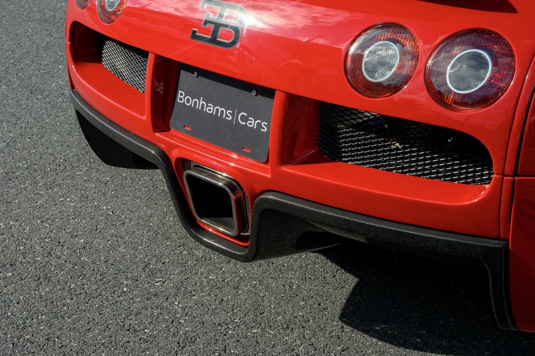 2008 Bugatti Veyron - Image 15 of 31