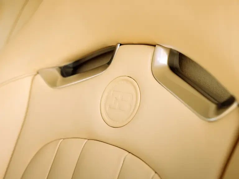2008 Bugatti Veyron - Image 21 of 31