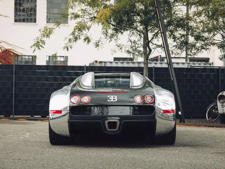 2008 Bugatti Veyron - Image 9 of 31