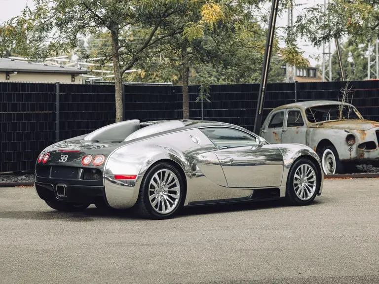 2008 Bugatti Veyron - Image 3 of 31
