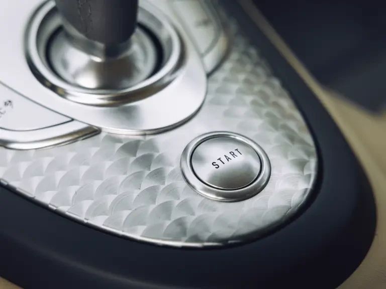 2008 Bugatti Veyron - Image 28 of 31