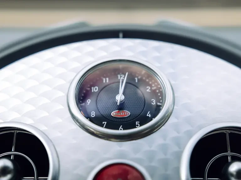 2008 Bugatti Veyron - Image 23 of 31