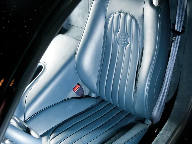 2008 Bugatti Veyron - Image 14 of 20