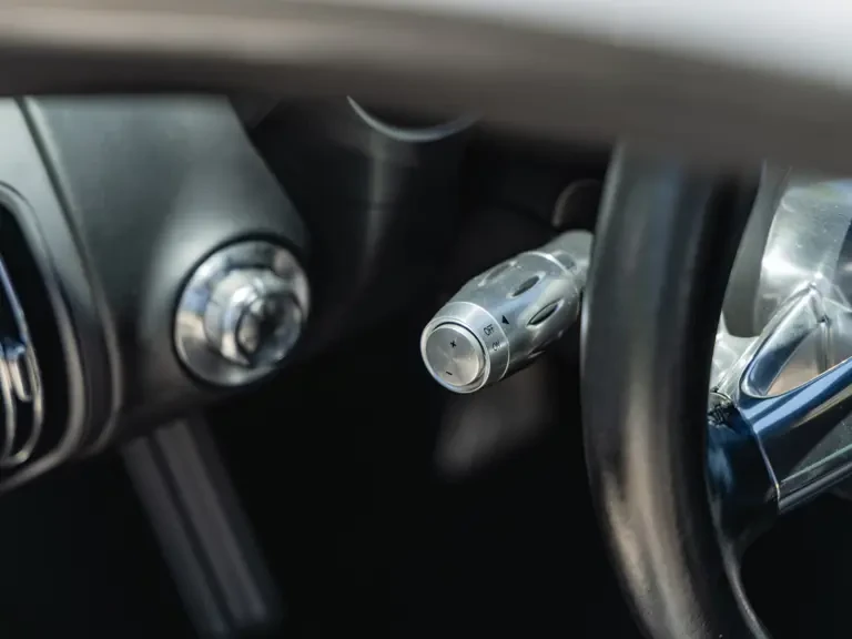 2008 Bugatti Veyron - Image 20 of 31