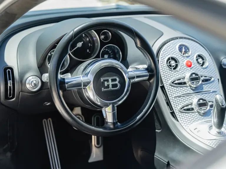 2008 Bugatti Veyron - Image 14 of 31