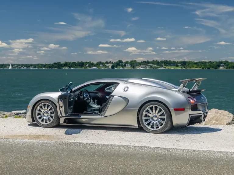 2008 Bugatti Veyron - Image 30 of 31