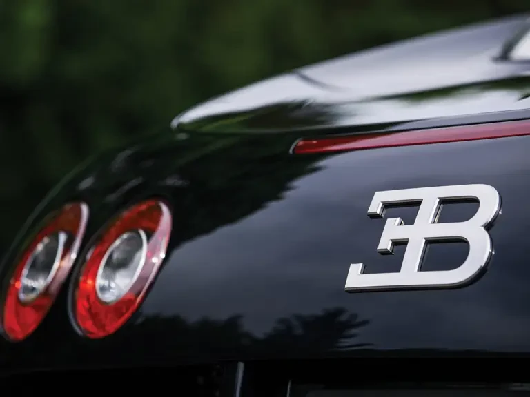 2008 Bugatti Veyron - Image 8 of 31