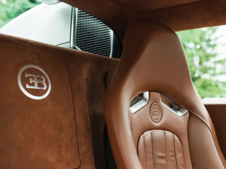 2008 Bugatti Veyron - Image 19 of 31
