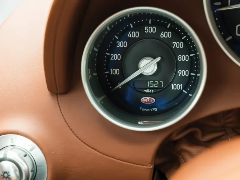 2008 Bugatti Veyron - Image 15 of 31