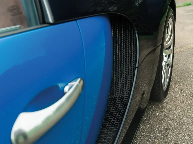 2008 Bugatti Veyron - Image 26 of 31