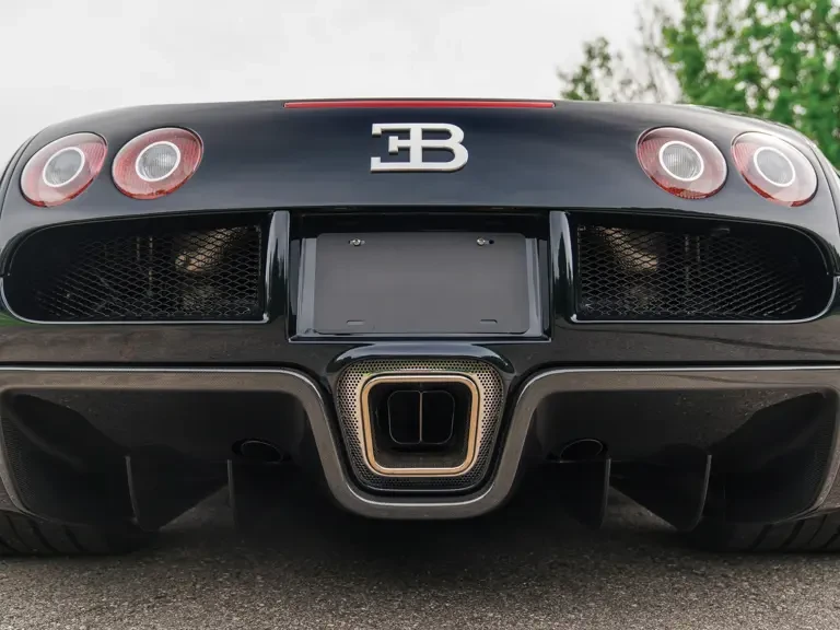 2008 Bugatti Veyron - Image 29 of 31