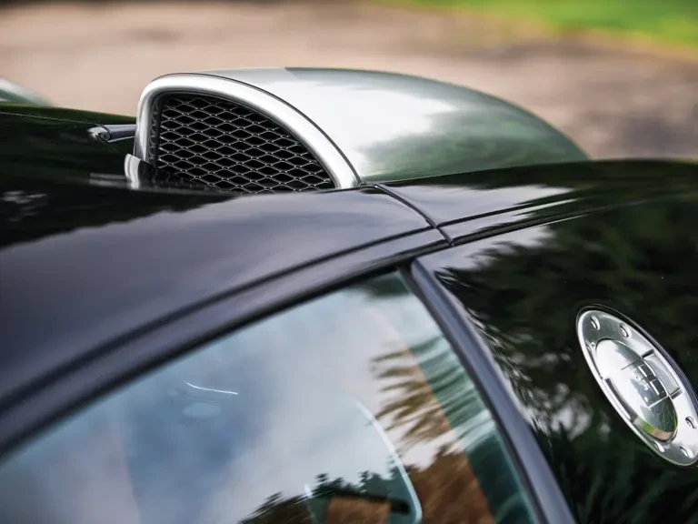 2008 Bugatti Veyron - Image 28 of 31