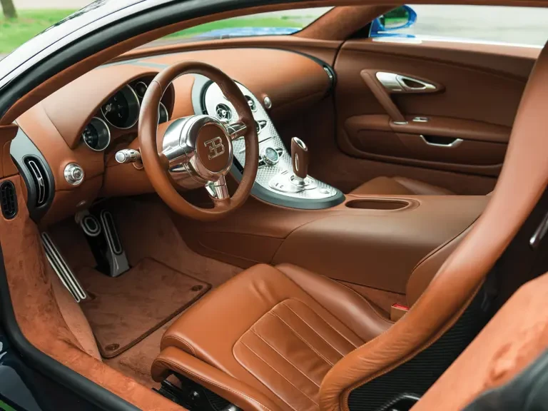 2008 Bugatti Veyron - Image 5 of 31