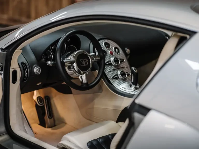 2008 Bugatti Veyron - Image 5 of 31