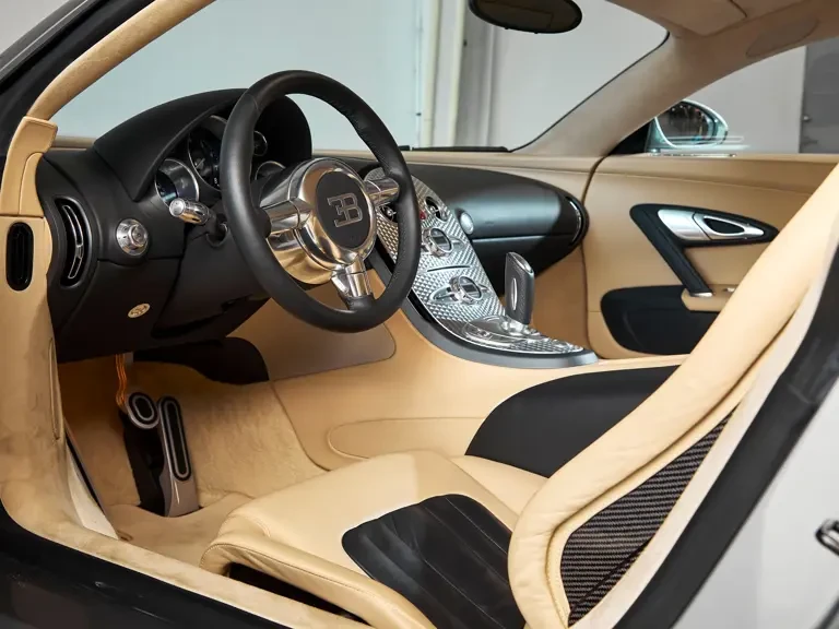 2008 Bugatti Veyron - Image 5 of 31
