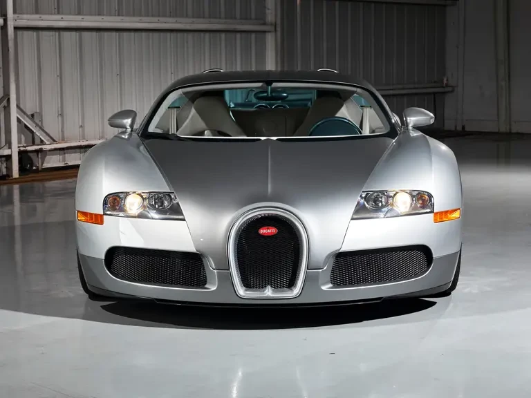 2008 Bugatti Veyron - Image 8 of 31