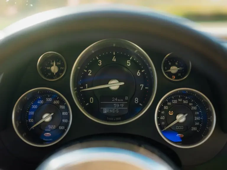 2008 Bugatti Veyron - Image 29 of 31