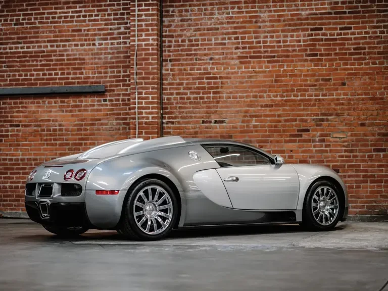 2008 Bugatti Veyron - Image 3 of 31