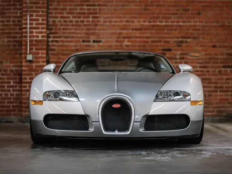 2008 Bugatti Veyron - Image 8 of 31