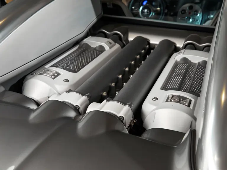 2008 Bugatti Veyron - Image 4 of 31