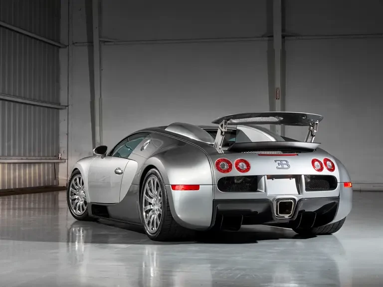 2008 Bugatti Veyron - Image 12 of 31