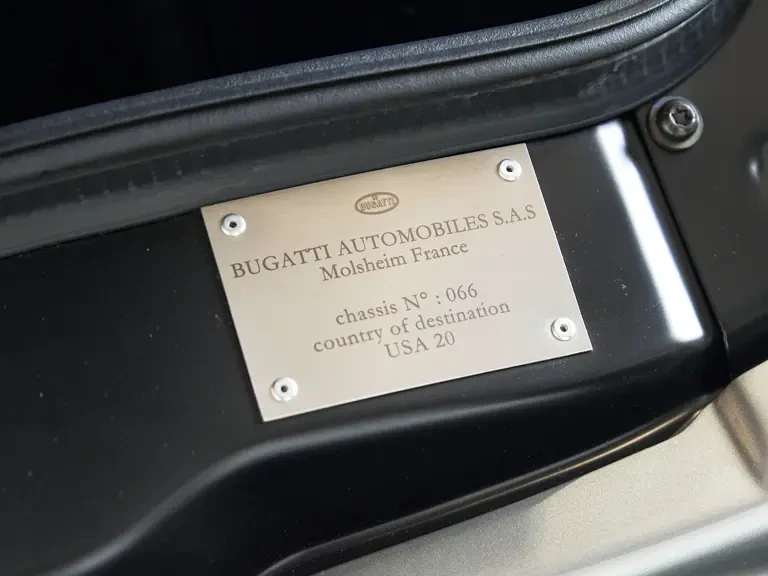2008 Bugatti Veyron - Image 22 of 31