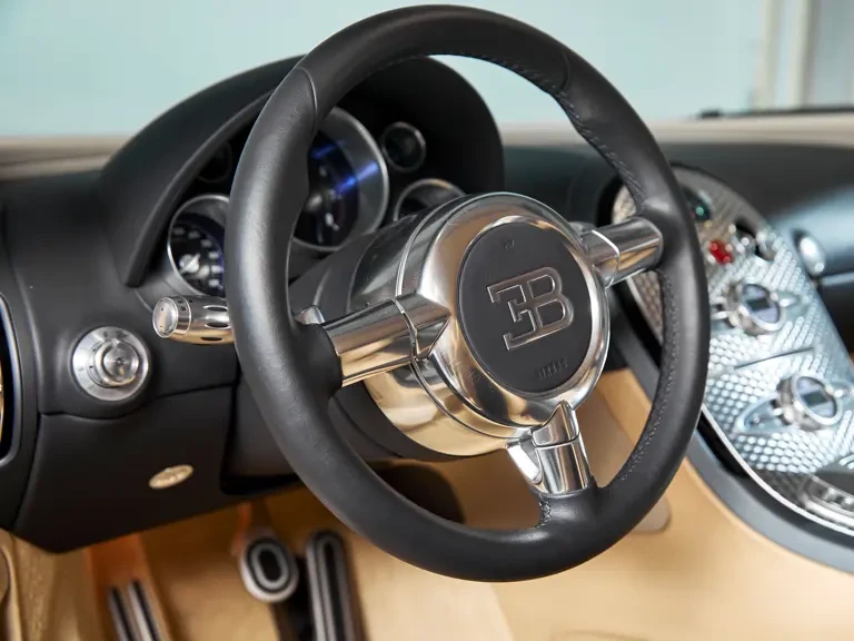 2008 Bugatti Veyron - Image 25 of 31