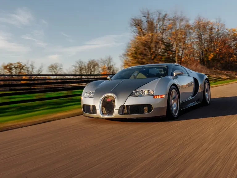 2008 Bugatti Veyron - Image 22 of 31