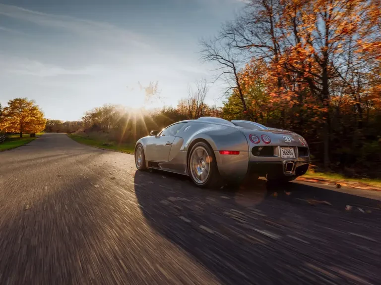2008 Bugatti Veyron - Image 3 of 31