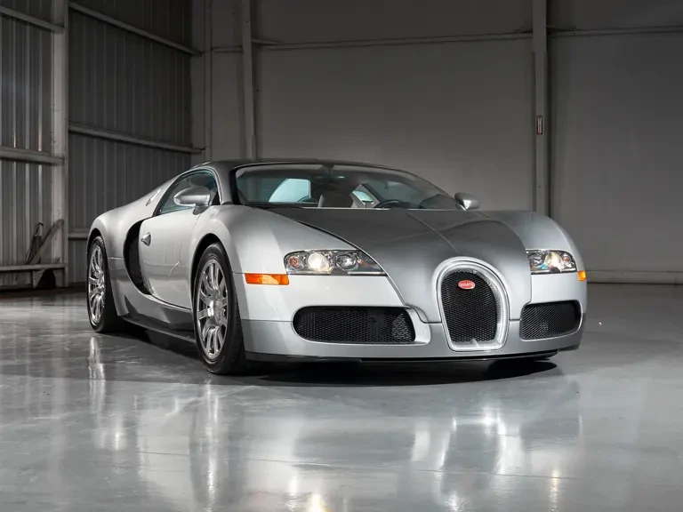 2008 Bugatti Veyron - Image 10 of 31