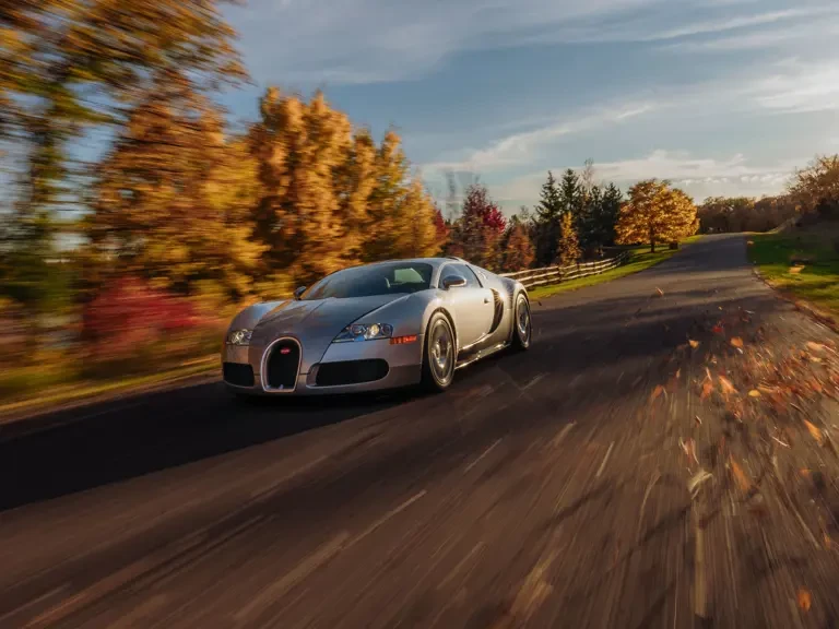 2008 Bugatti Veyron - Image 2 of 31
