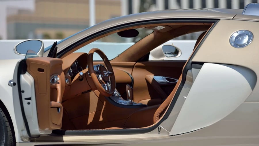 2008 Bugatti Veyron - Image 15 of 20