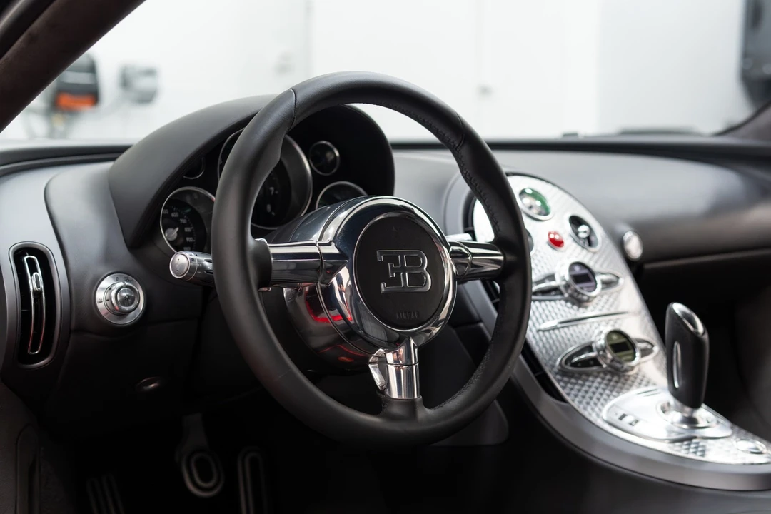 2008 Bugatti Veyron - Image 6 of 12