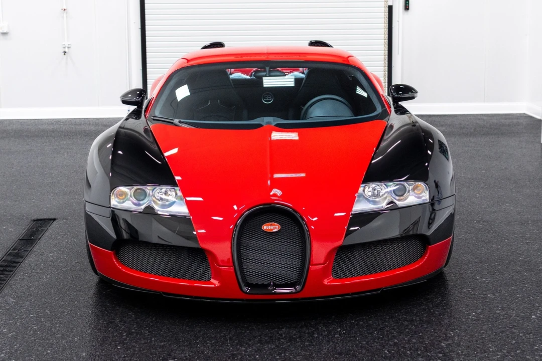 2008 Bugatti Veyron - Image 2 of 12