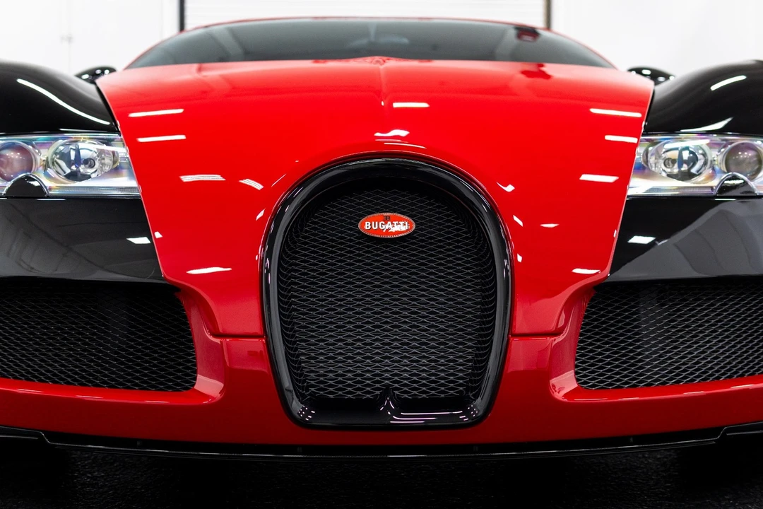 2008 Bugatti Veyron - Image 11 of 12